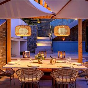 Spectacular 4 Bedroom Luxury Villa with Infinity Pool on Brac Island, sleeps 8